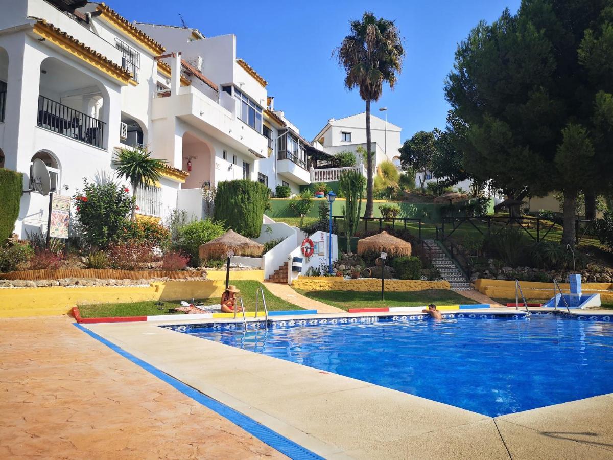 Lomas De Benalmar Apartment Av Las Palmeras Беналмадена Екстериор снимка